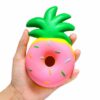 squishy donut ananas dans la main